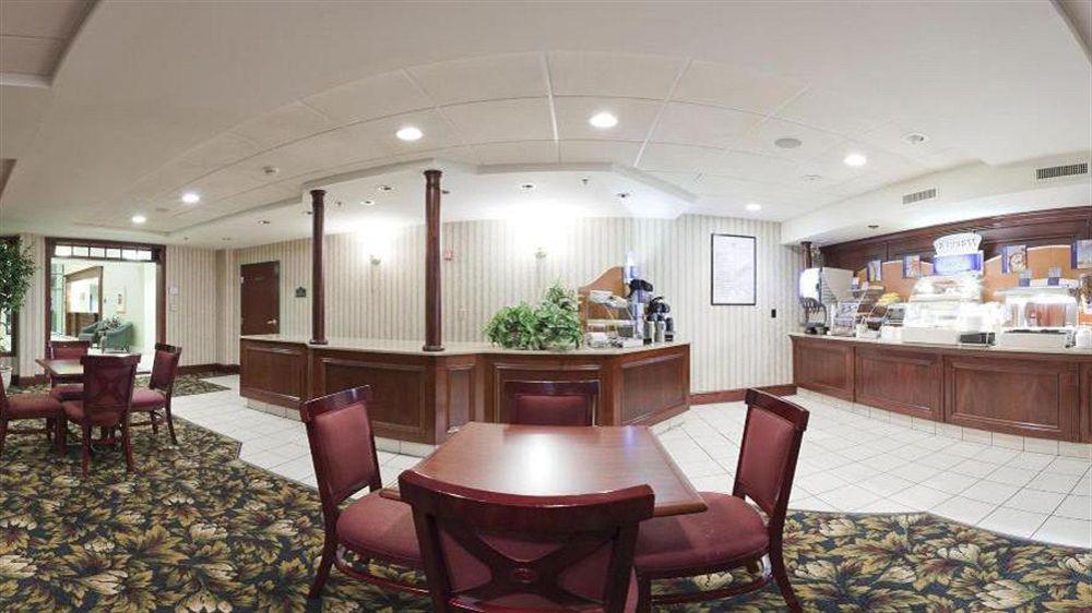 Holiday Inn Express & Suites Wadsworth By Ihg Extérieur photo