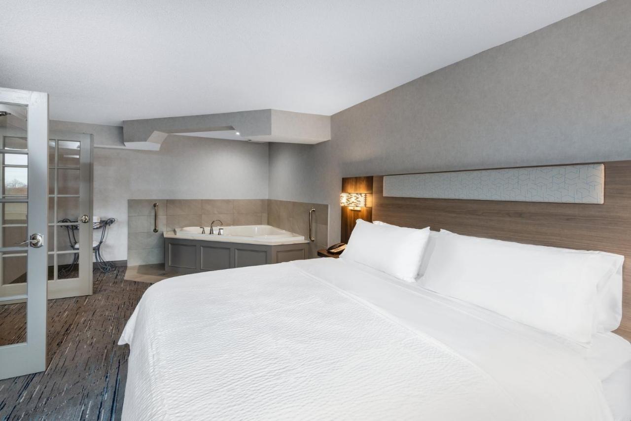 Holiday Inn Express & Suites Wadsworth By Ihg Extérieur photo