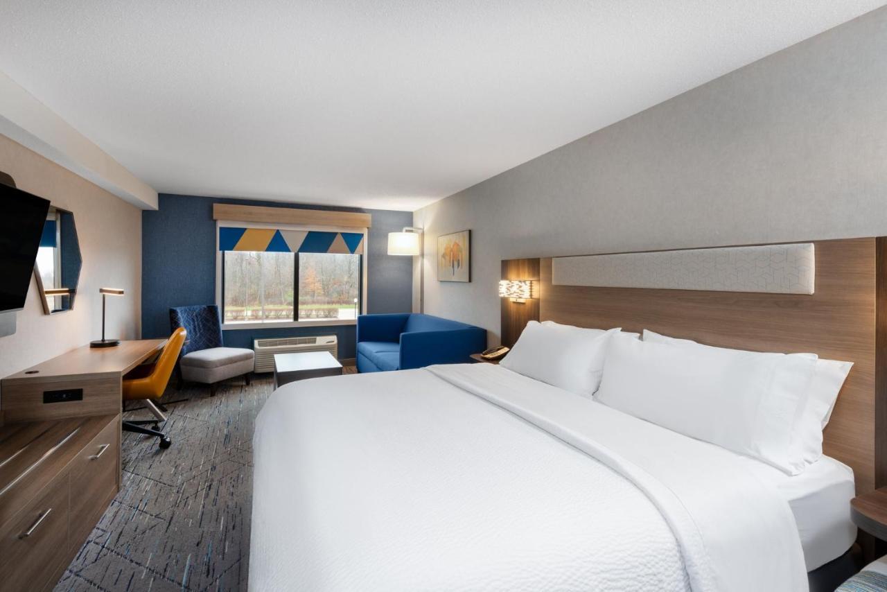 Holiday Inn Express & Suites Wadsworth By Ihg Extérieur photo
