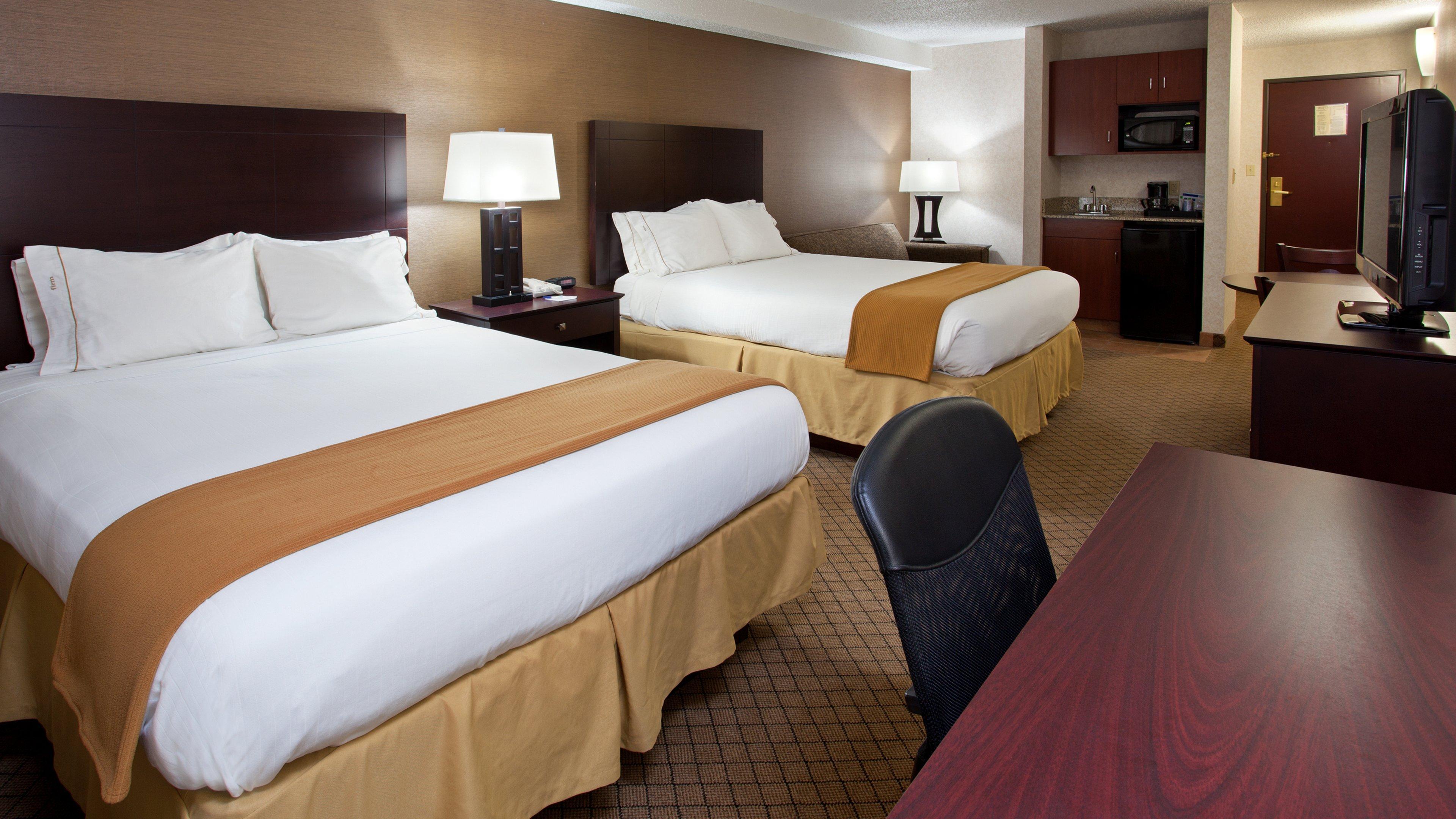 Holiday Inn Express & Suites Wadsworth By Ihg Extérieur photo
