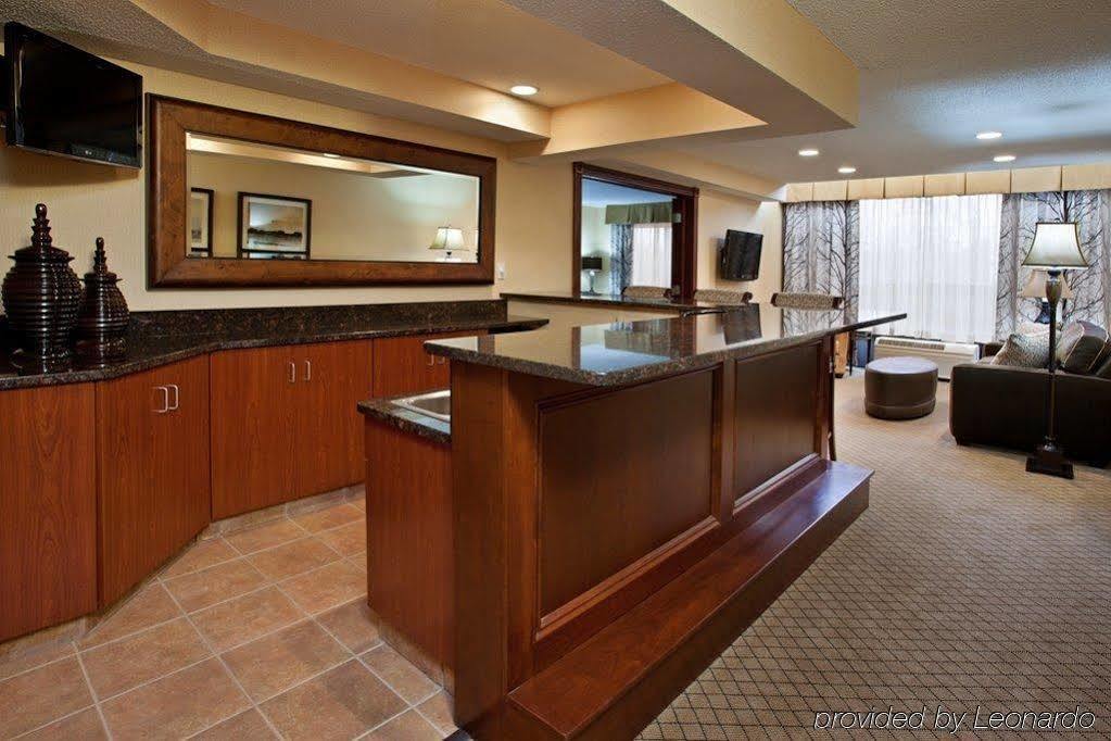 Holiday Inn Express & Suites Wadsworth By Ihg Extérieur photo